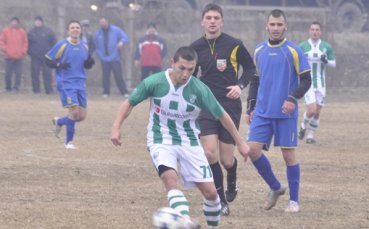 Трима българи подсилиха Каспий
