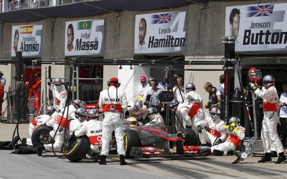 „Сребърните стрели“ оправдаха прозвището си, подобриха рекорд във Формула 1