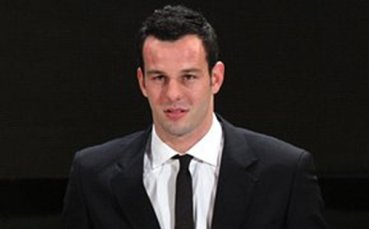 Разпродажбата в Удинезе продължава, Интер спазари Ханданович