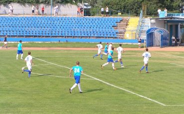 Спартак Варна загуби от Светкавица в контрола