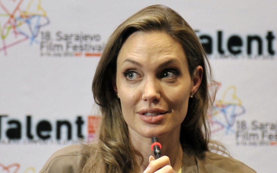 СНИМКИ: Един Джеко се сблъска с Анджелина Джоли