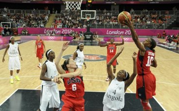 САЩ размаза Ангола с 90:38