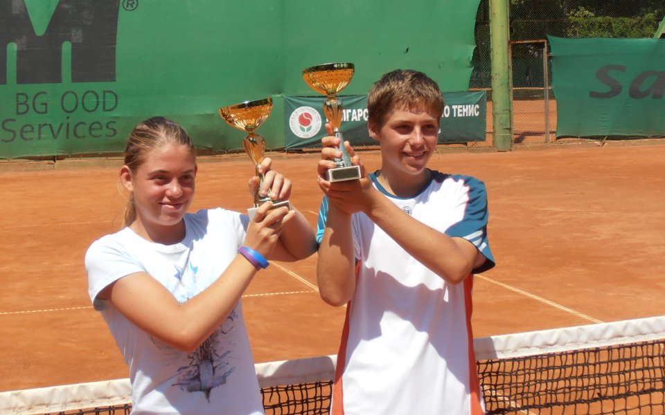 Българи станаха шампиони на турнира по тенис в София