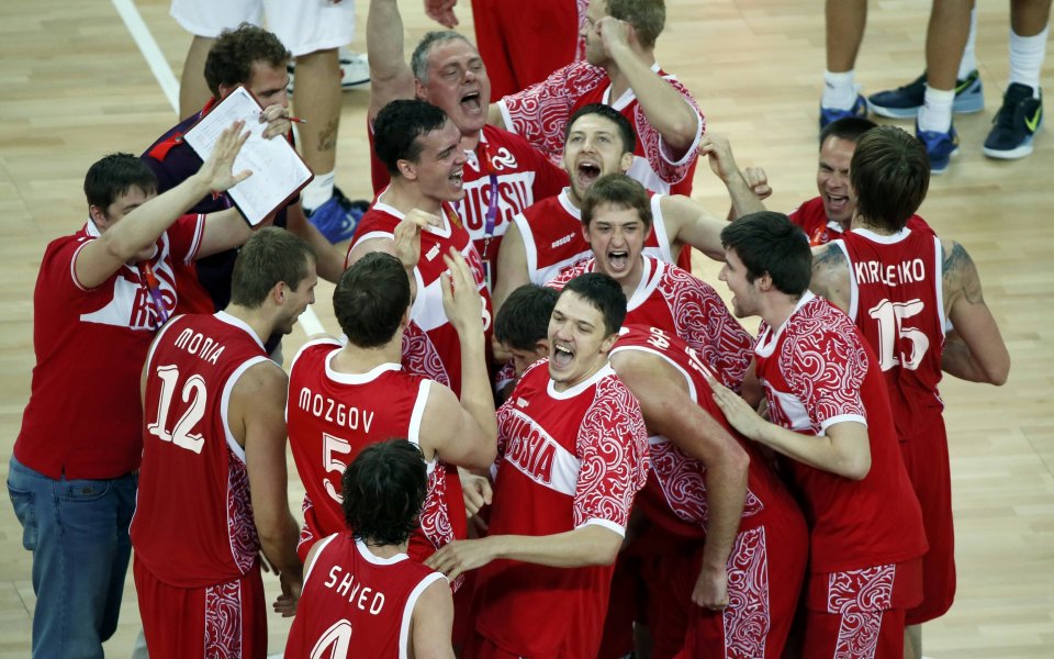 Баскетболистите на Русия се окичиха с бронзовите медали