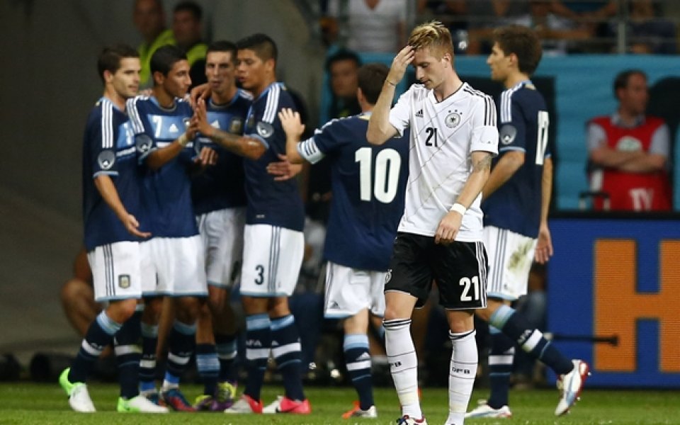 ВИДЕО: Меси изпусна дузпа, но Аржентина би Германия във Франкфурт