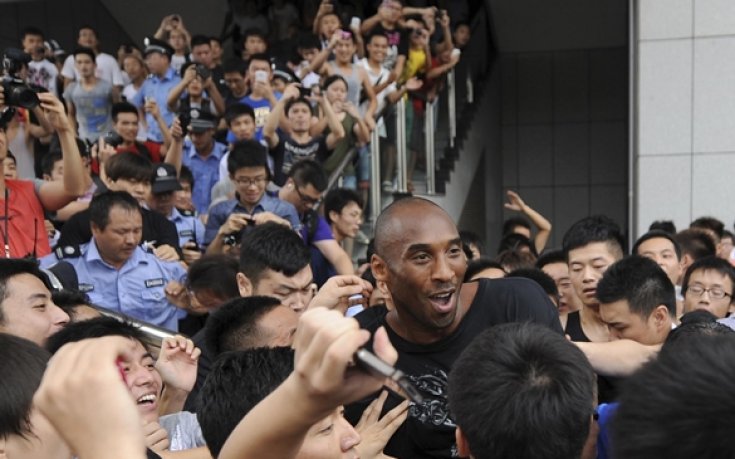 СНИМКИ: Коби Брайънт пощури Китай