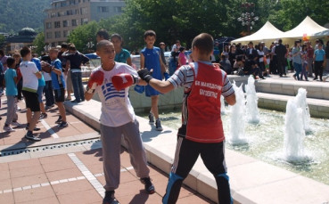 Оскъдни средства за детски спорт, после защо така в Лондон...
