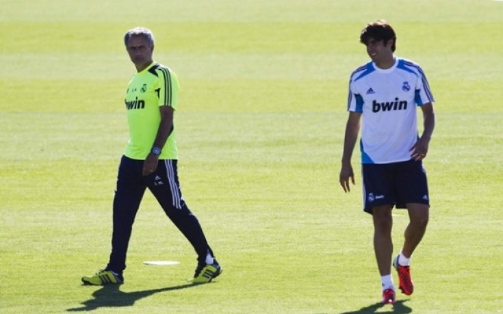 Кака и Моуриньо на нож, бразилецът отнася глоба