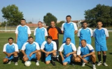 Ветераните на Левски гостуват на Велбъжд на стадион 