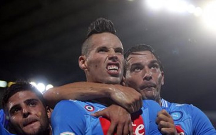 Купон в дискотека остави Хамшик без премии до края на световните квалификации