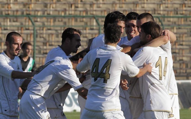 Славия разгроми новака Пирин ГД