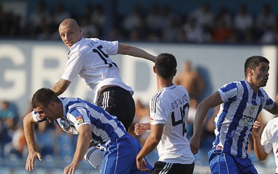 Иван Иванов пак вкара при разгромна победа на Партизан