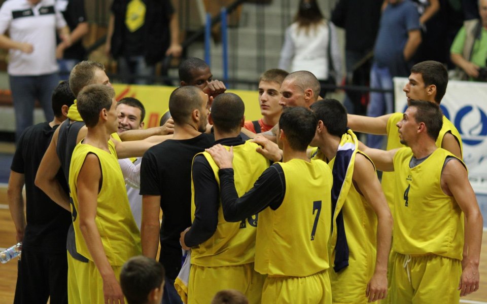 Ямбол завърши с драматична победа на приятелски турнир у дома