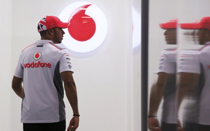 Макларън смени плочата, надцаква Мерцедес за Хамилтън