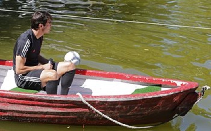 Кака се завръща в националния отбор на Бразилия