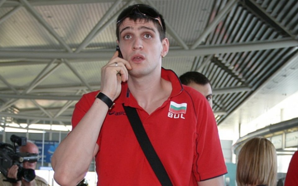 Тодор и Теодор стартираха с качествена победа