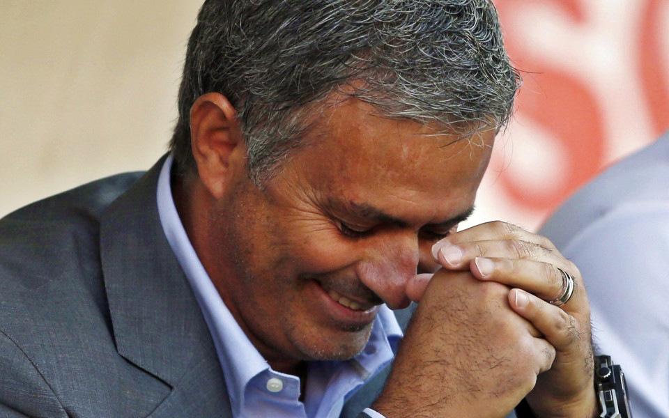 Моуриньо иска мир със Сър Алекс, призна: Абрамович ми даде Есиен