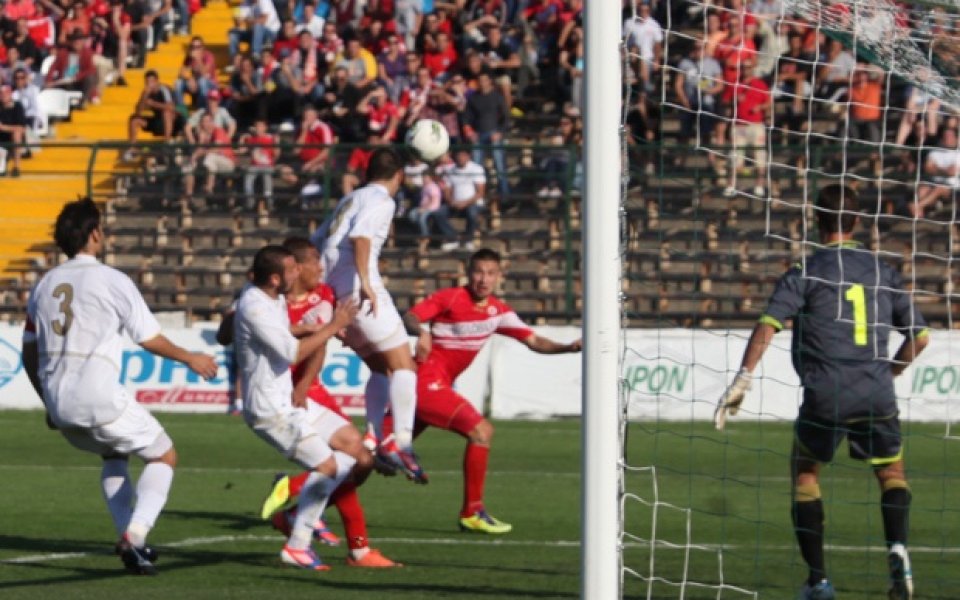 Славия се крие от Гонзо