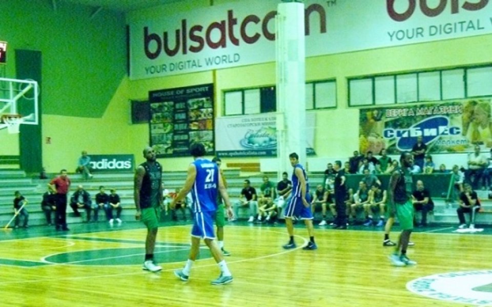 Берое - Левски на два фронта довечера