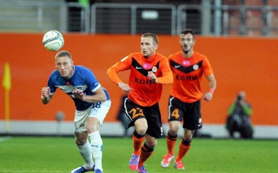 ВИДЕО: Фантастичен гол реши българското дерби в Полша