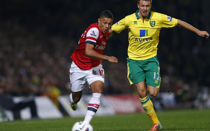 Арсенал без Окслейд-Чембърлейн срещу Шалке