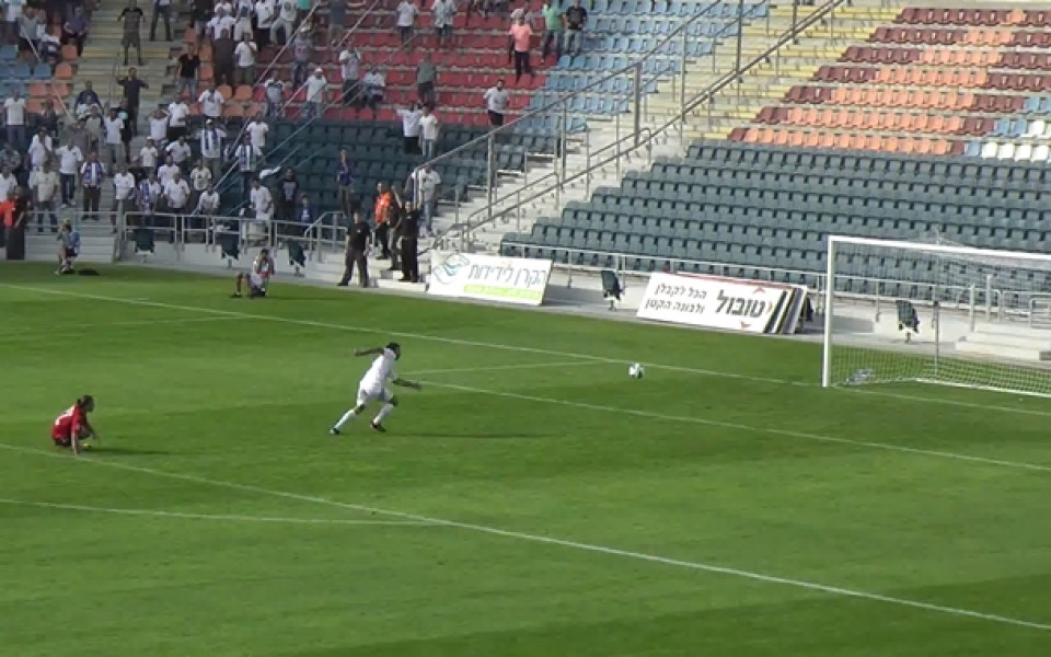 ВИДЕО: Празна врата стресна израелски нападател
