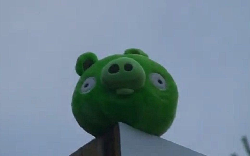 ВИДЕО: Футболна мания по Angry Birds