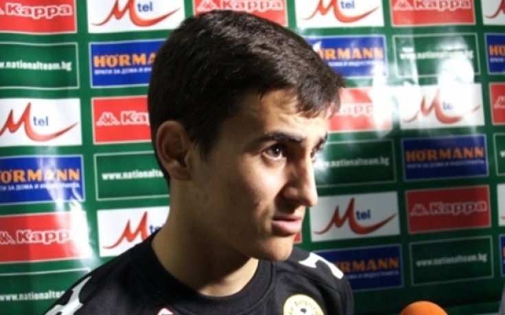 Пескара оглежда младежки национал