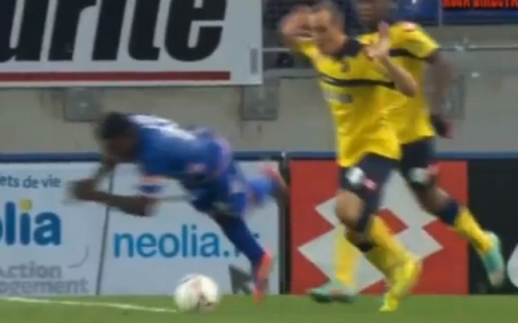 ВИДЕО: Жабешка симулация в Лига 1