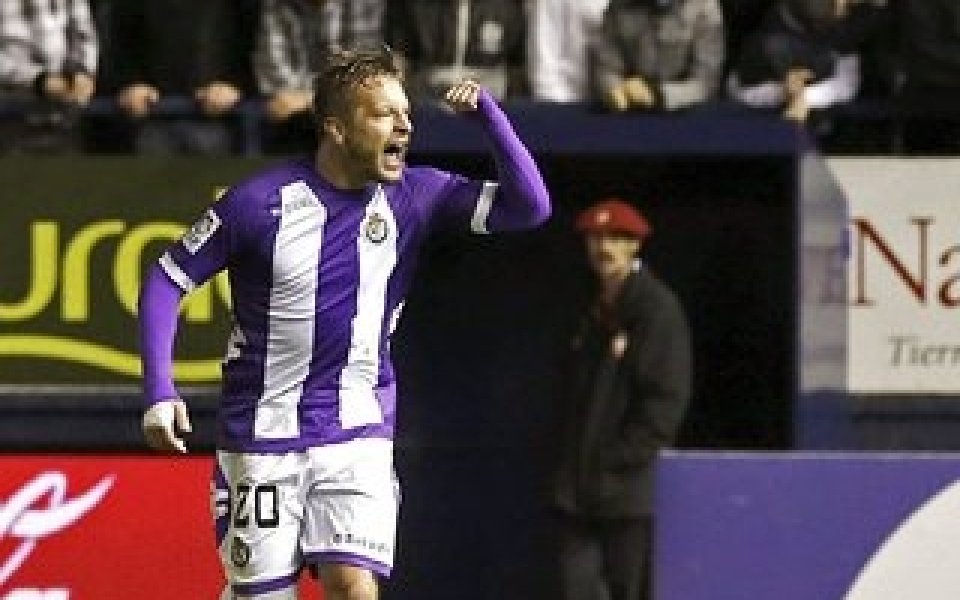 Немски халф на Валядолид вкарал прекрасен гол със счупена ръка