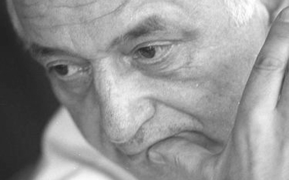 Почина известният спортен журналист Емил Кожухаров