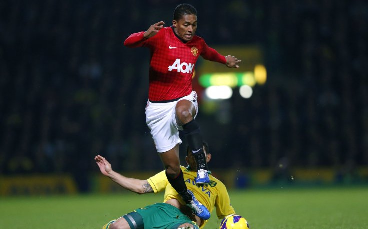 Юнайтед без две крила през уикенда