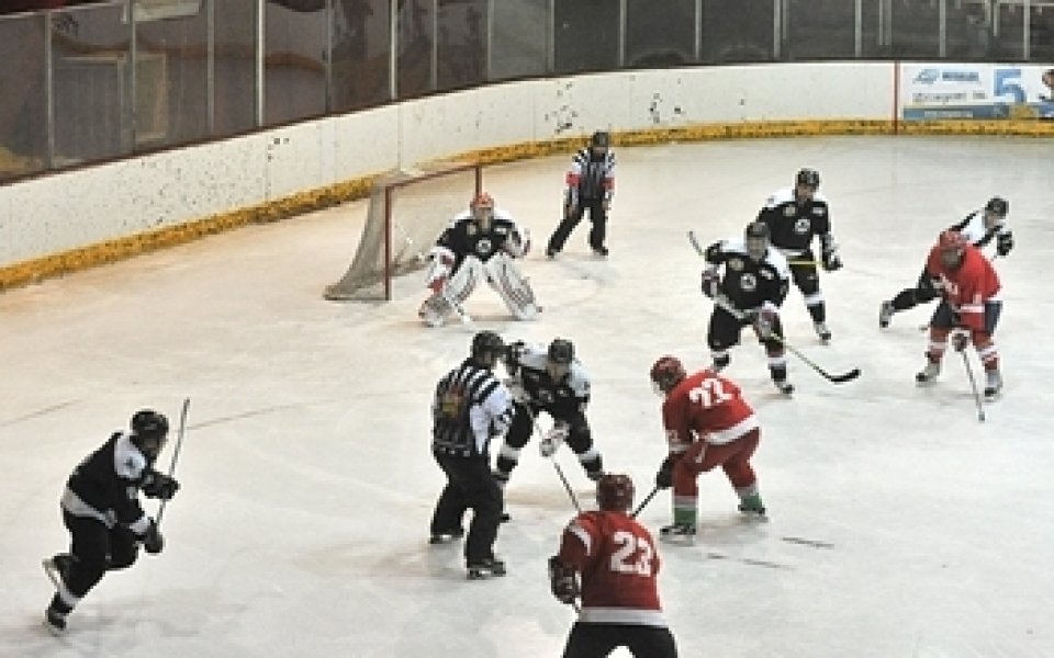 Хокеистите на ЦСКА с победа над Левски