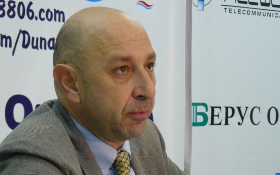 Божков: Трябва да се подобри най-вече тактическата дисциплина  в националния отбор