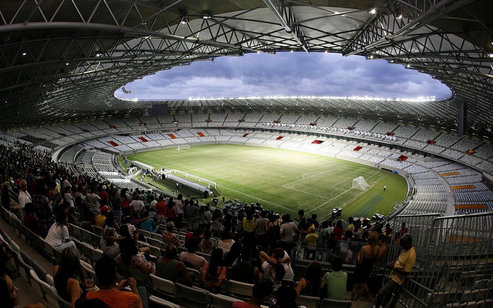 Дилма Русеф откри втори стадион за Световното
