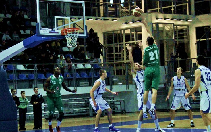 СНИМКИ: Балкан завърши 2012-та с победа в Самоков