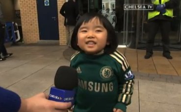 ВИДЕО: 3-годишно японче пее химна на Челси