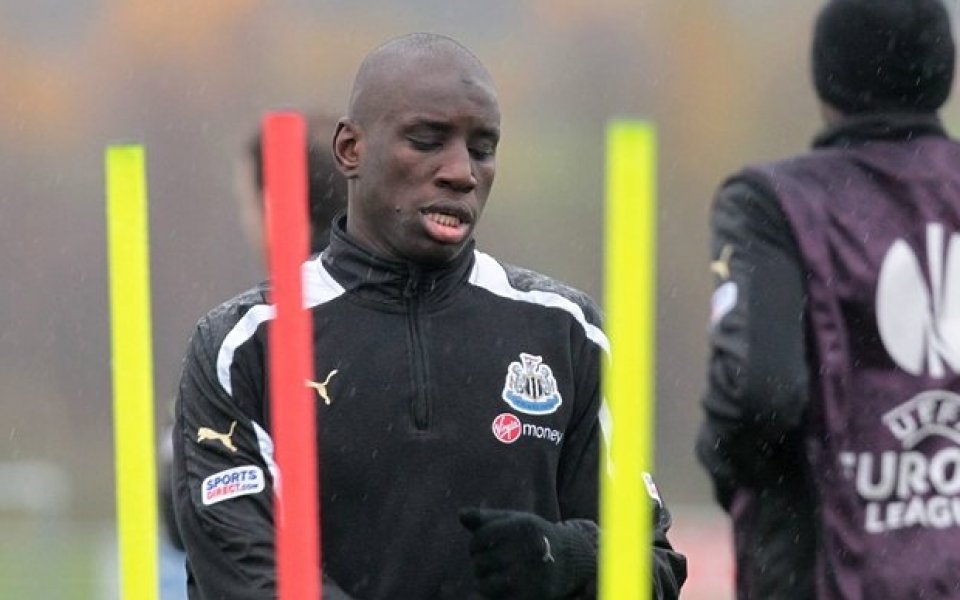 Sky Sports: Демба Ба и Челси се разбраха до 2016-та