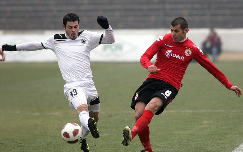 Славия представя трима нови