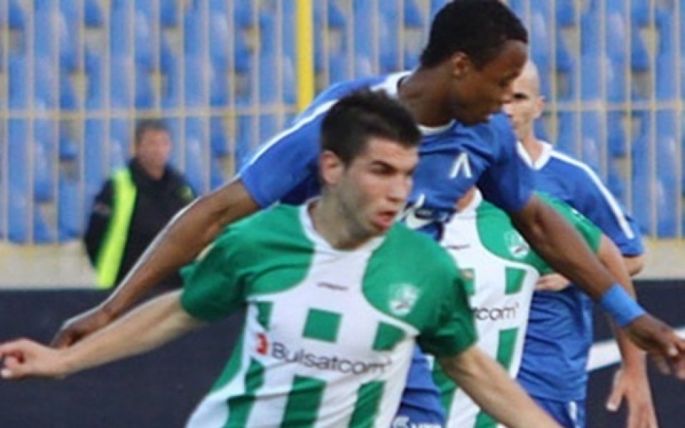 Берое решава, кога да стартира кариерата на Велев в Левски