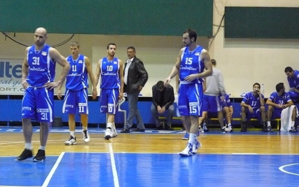 Младежите отново изпуснаха Спартак в края