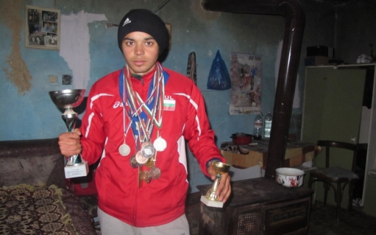 Национал живее с баничка на ден