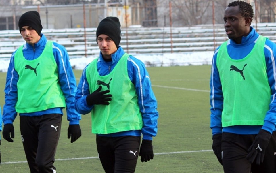 СНИМКИ: Левски се готви с 31 футболисти, Йорданов направи първо занимание