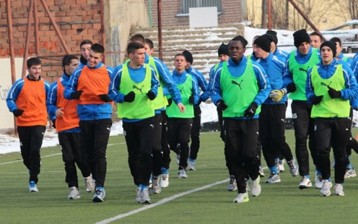 СНИМКИ: Левски се готви с 31 футболисти, Йорданов направи първо занимание