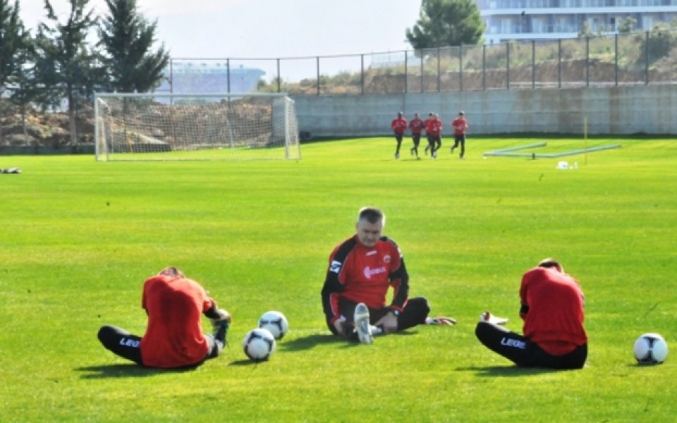 Резервният вратар на ЦСКА се контузи по време на тренировка