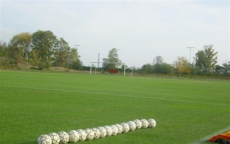 Етър взема национали на екзотични държави, няма 1000 лева за картотеки на юношите