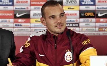 Снайдер: Моуриньо ме посъветва да премина в Галатасарай