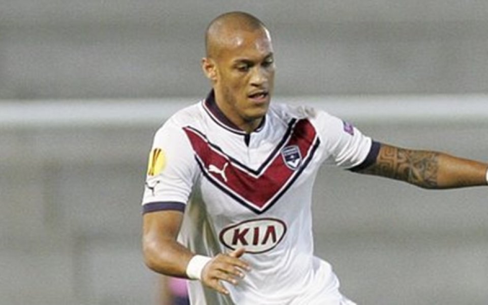 Нюкасъл подписа официално с Йоан Гуфран