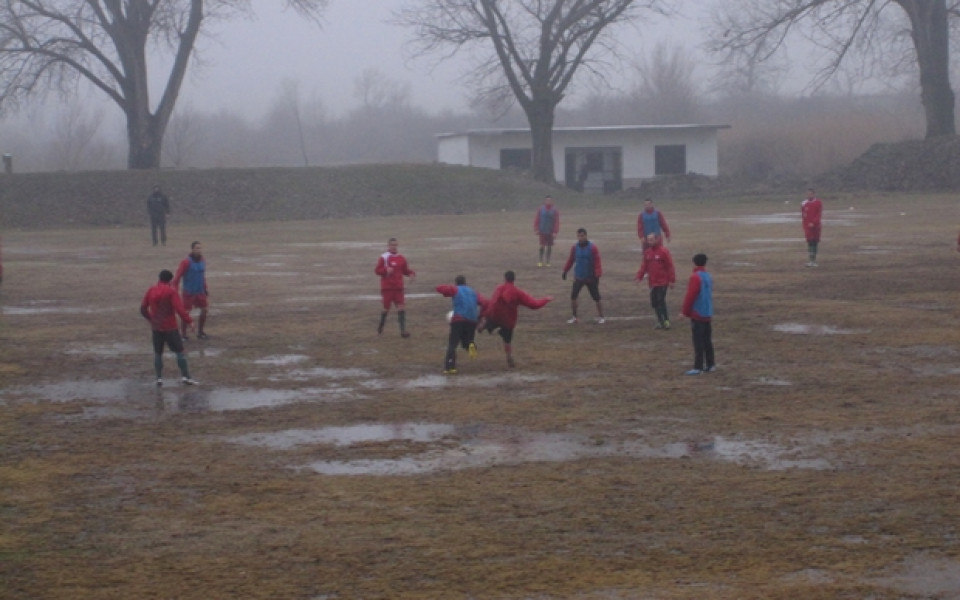 СНИМКИ: Водна топка за Ботев Враца