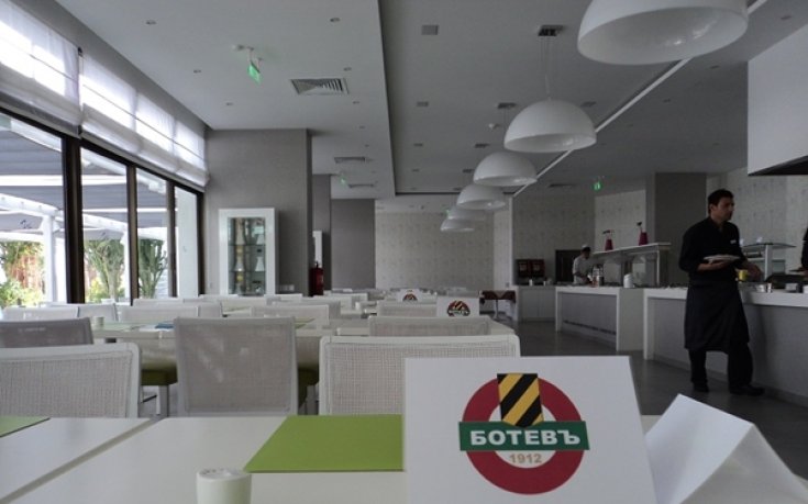 Ботев Пд се настани в Агия Напа